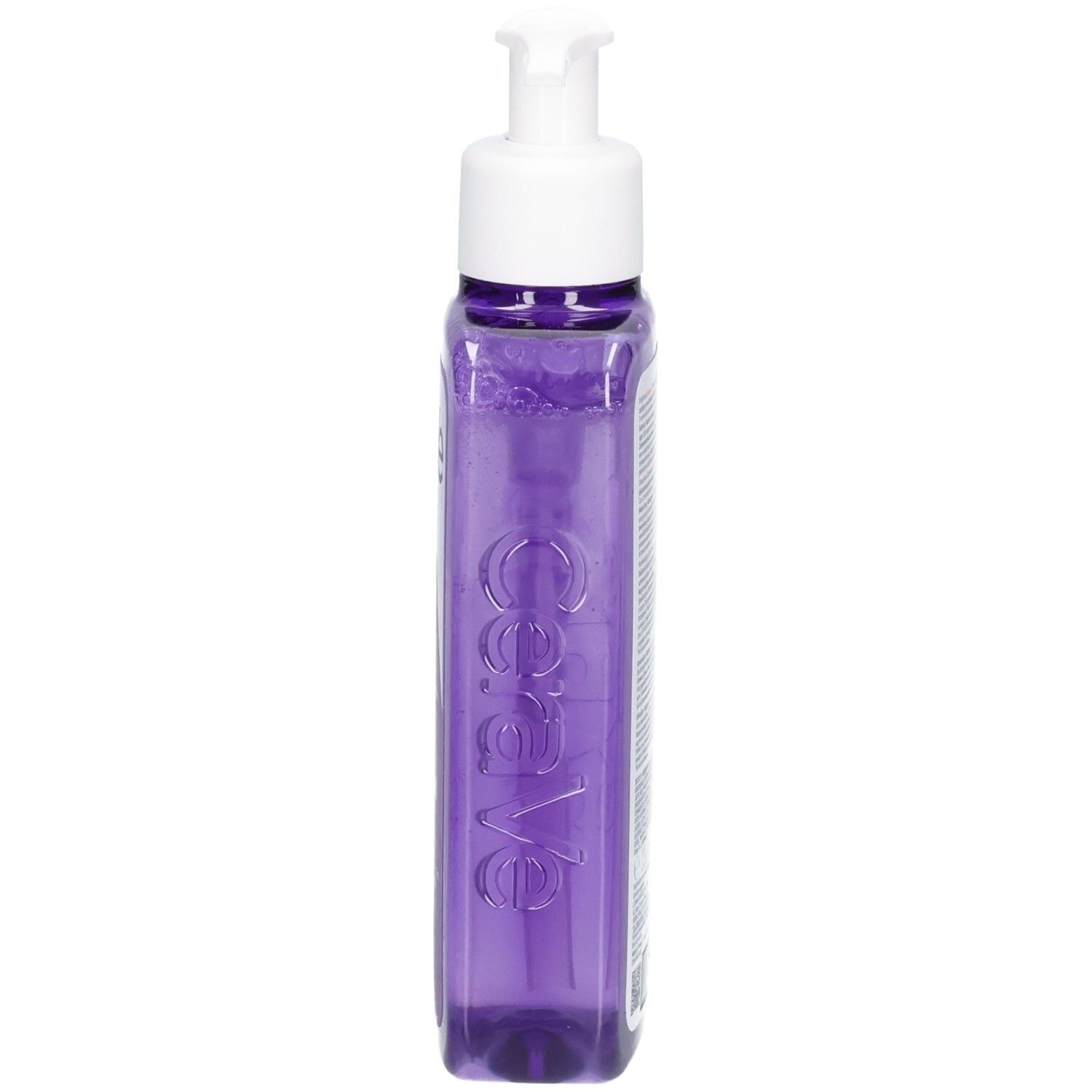 Vue latérale du nettoyant éclat à la Vitamine C de CeraVe, flacon pompe violet.