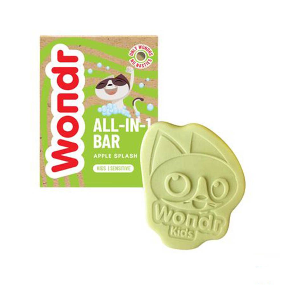 Product en verpakking "Wondr All-In-1 Bar Kids Apple Splash". Zeep in de vorm van een beer. Kartonnen verpakking ernaast.