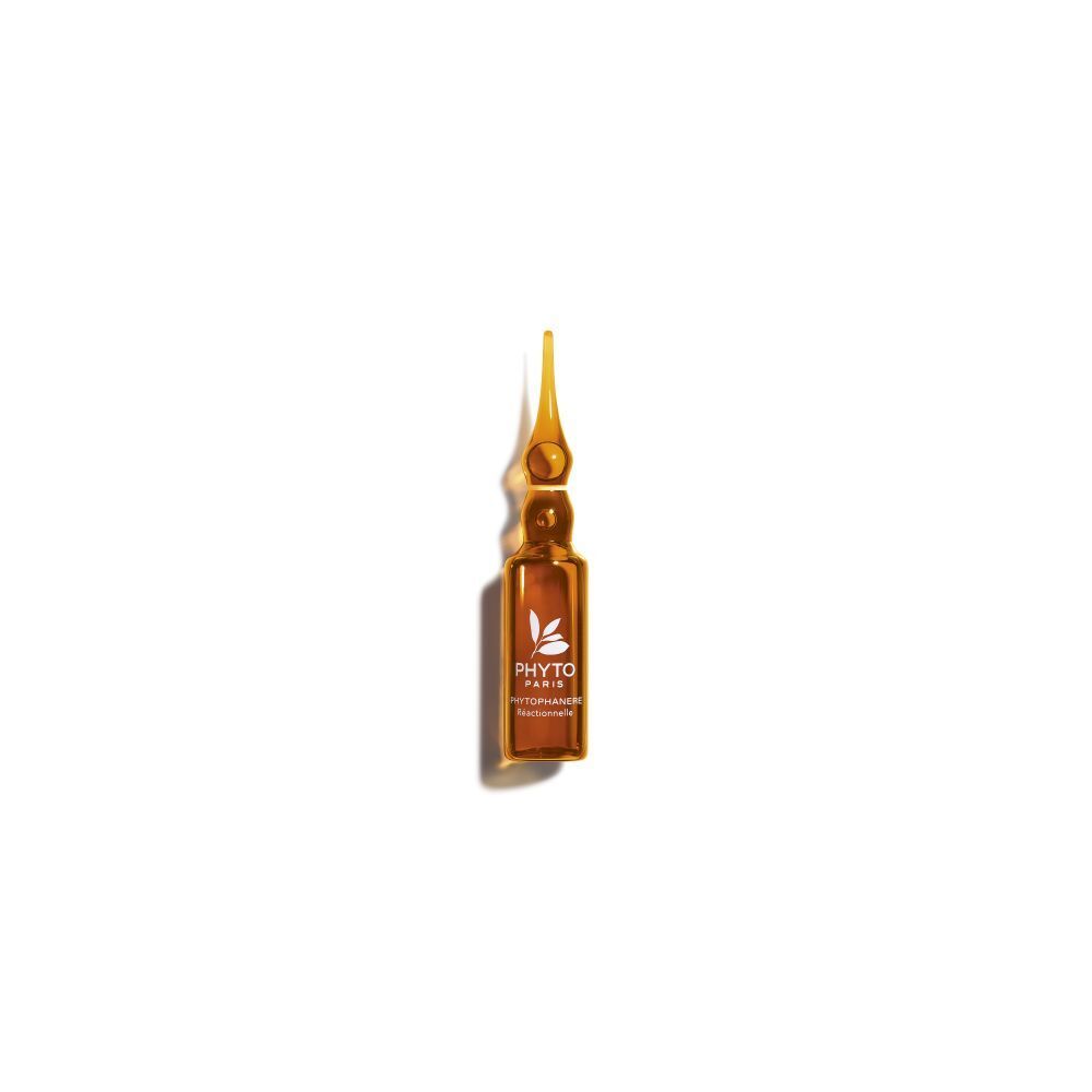 Ampoule Phyto Paris Phytophanere. Liquide brun dans une ampoule en verre.