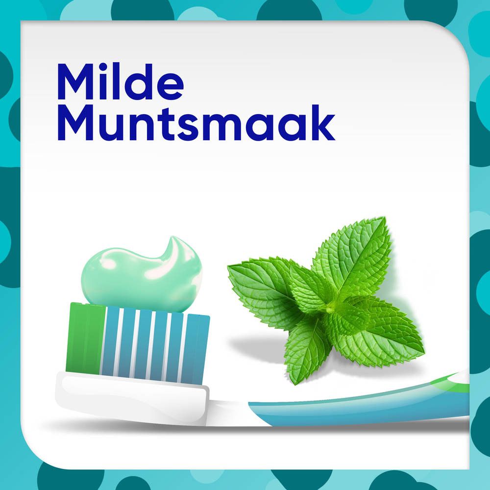 Tandpasta tube. Sensodyne Junior 6-12 jaar. Groen en wit. Productafbeelding.