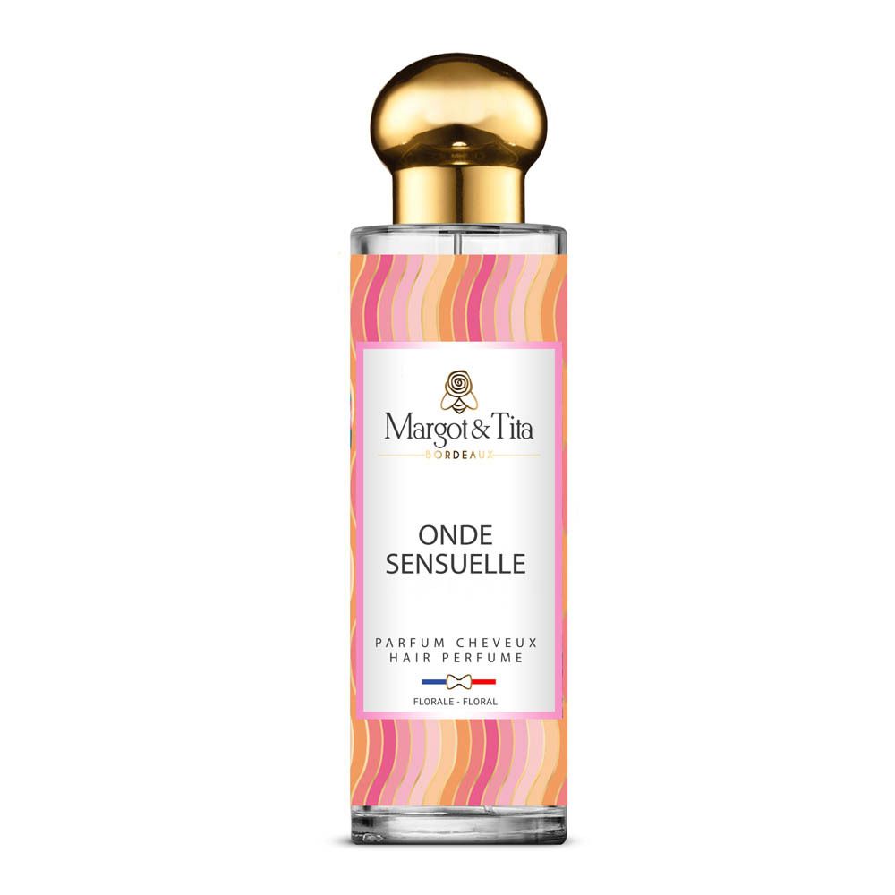 Parfumfles met gouden dop. Opschrift: Onde Sensuelle, Parfum Cheveux. Merk: Margot & Tita.