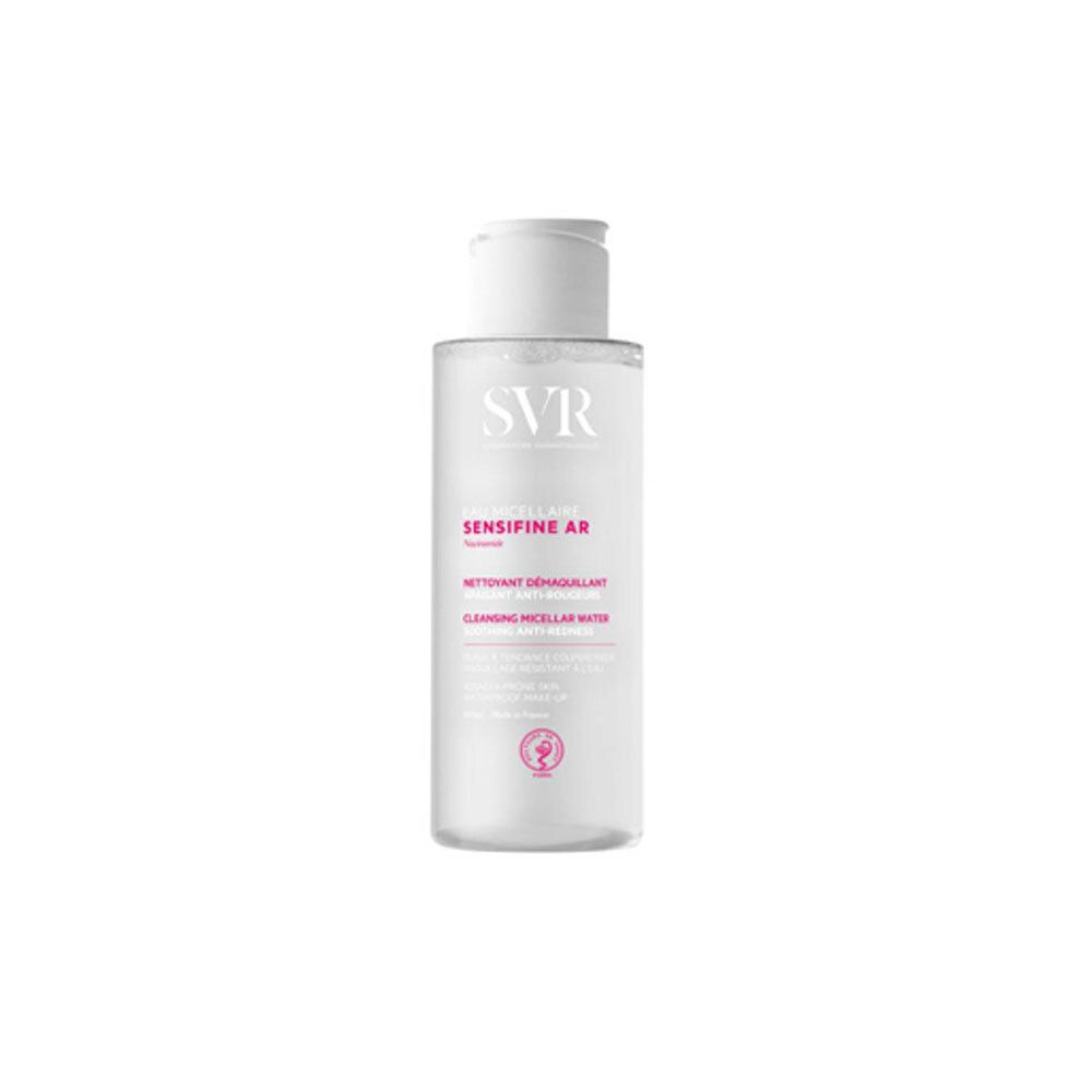 Flacon d'eau micellaire SVR Sensifine AR. Bouchon blanc, liquide transparent. Inscriptions: SVR, Sensifine AR.