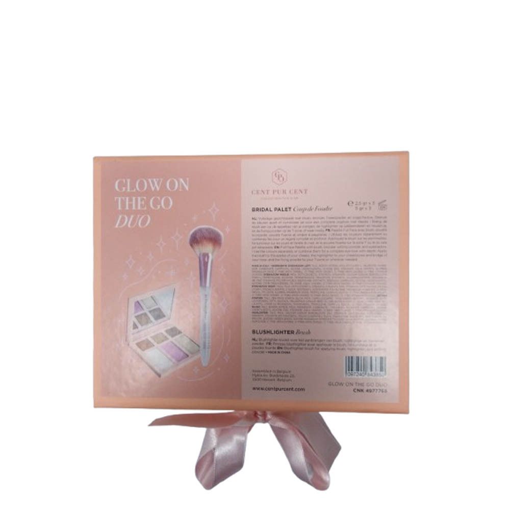 Dos du coffret cadeau. Texte: Glow On The Go Duo. Illustration d'un pinceau et d'une palette. Ruban rose.