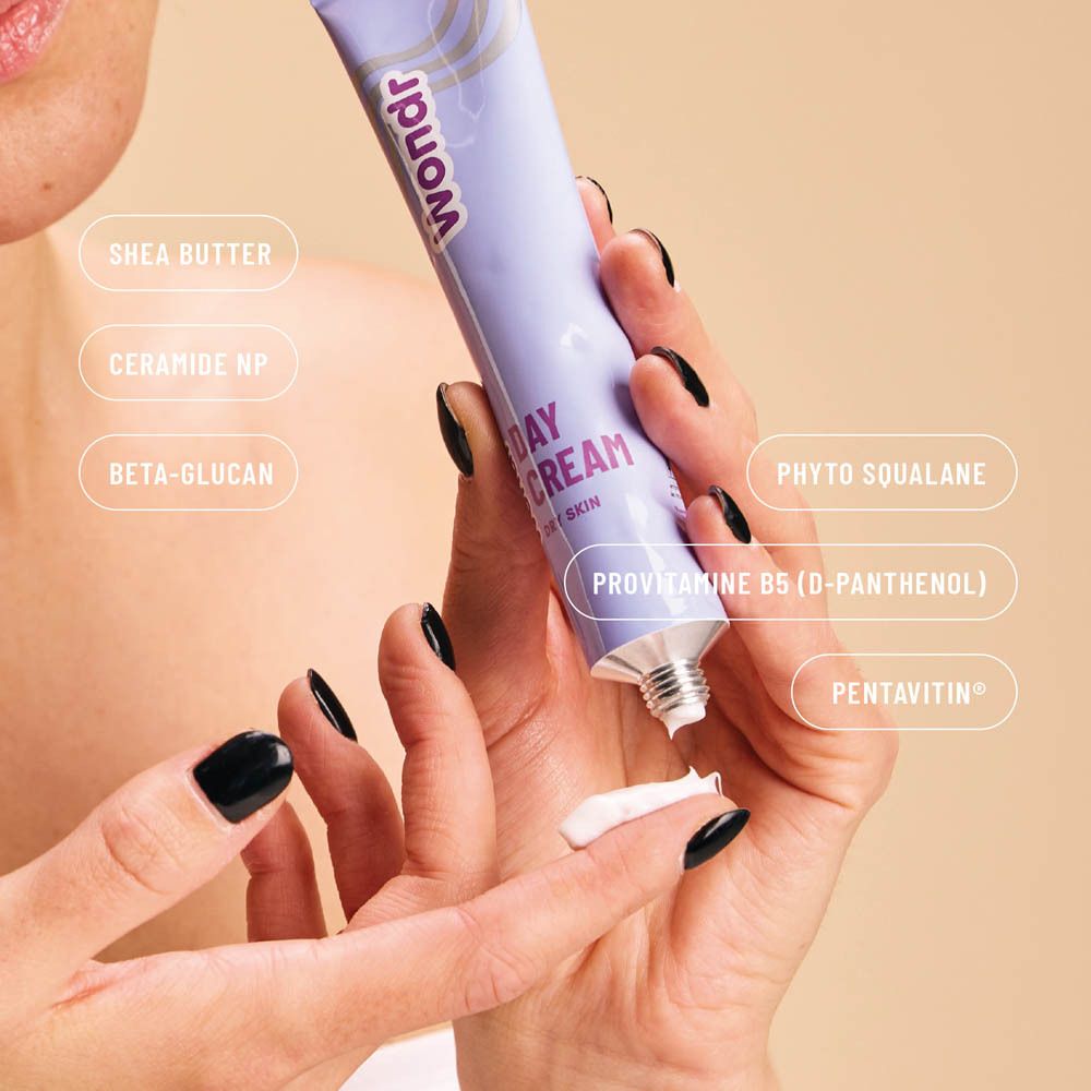 Achterkant van de tube met tekst. Gebruiksaanwijzing in het Nederlands.