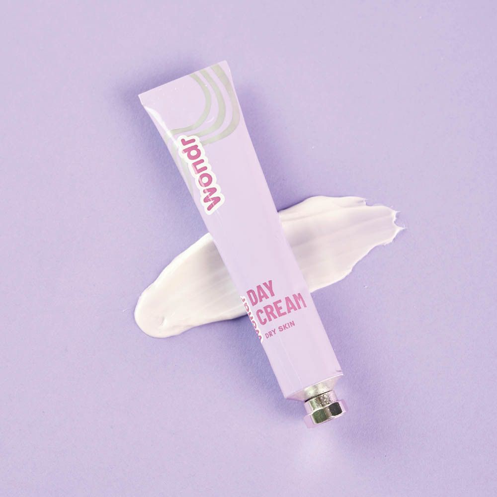 Achterkant van de doos met tekst. Waarom Wondr? Ingrediënten en certificering.