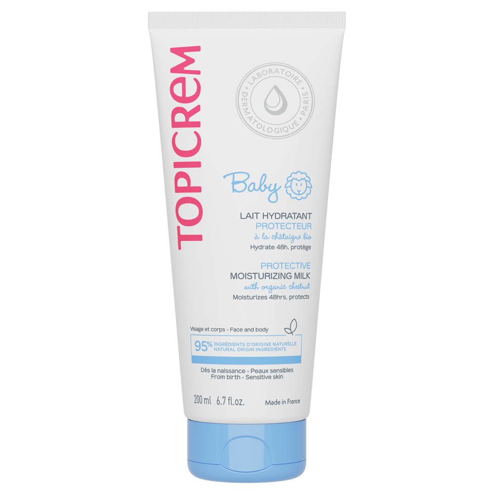 Witte tube met roze en blauwe tekst. Opschrift: Topicrem Baby Lait Hydratant Protecteur. 95% ingrediënten van natuurlijke oorsprong.