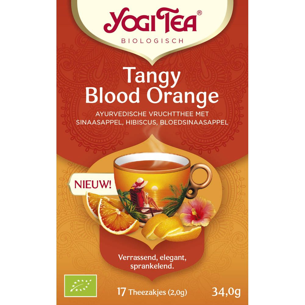 Yogi thee verpakking. Opschrift: Tangy Blood Orange, 17 theezakjes, bio-label. Afbeelding van een kopje thee met sinaasappels.