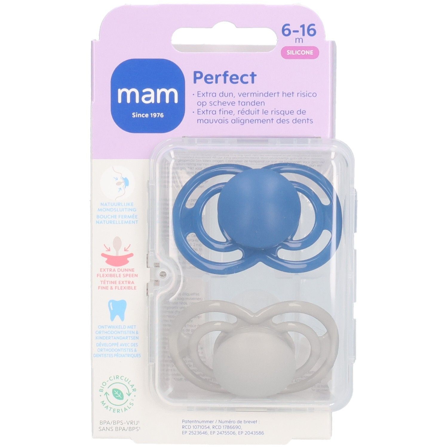 Emballage de deux sucettes en silicone bleues et grises. Marque MAM, Perfect, 6-16 mois. Emballage plastique.