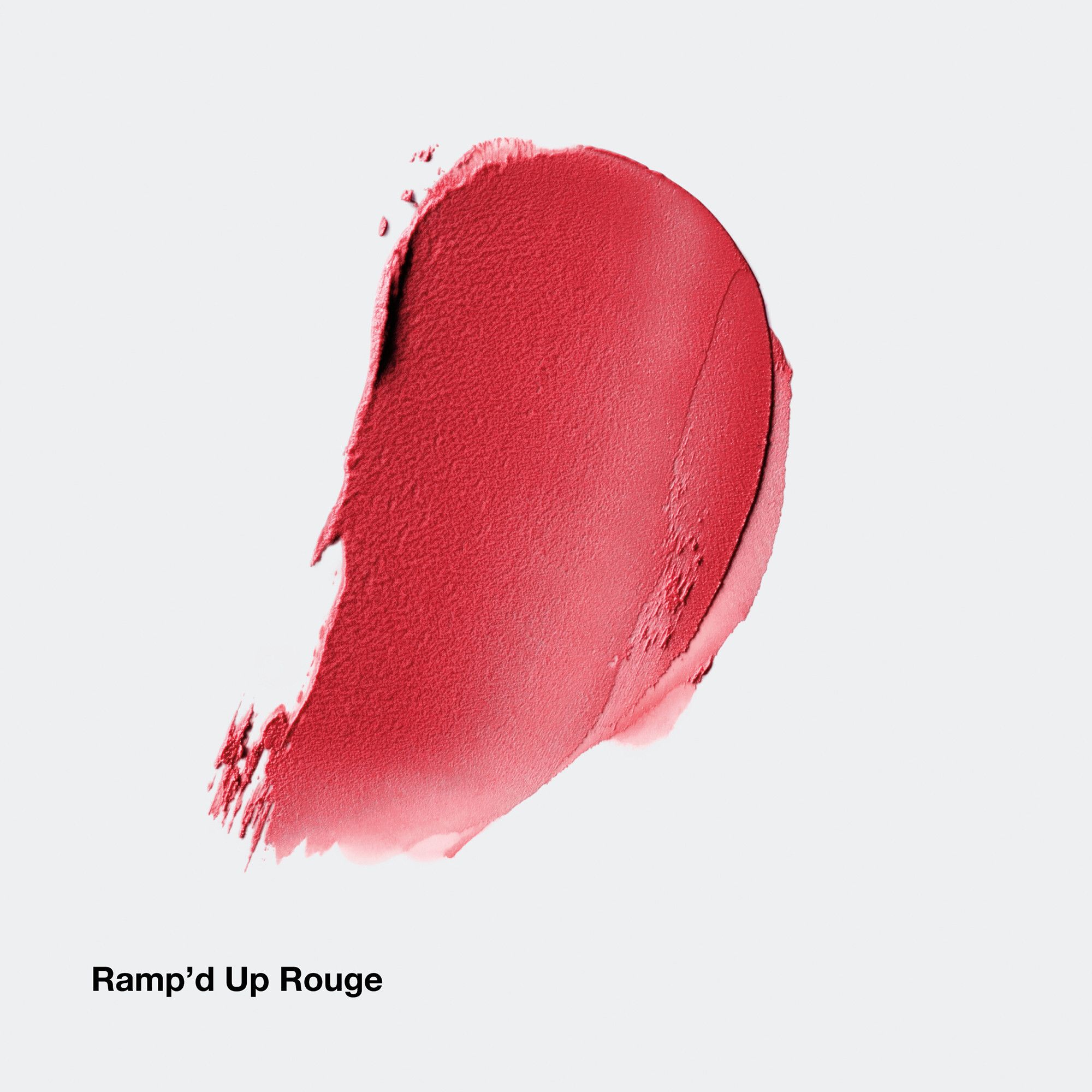 Rode kleurveeg van Clinique. Productnaam 'Ramp'd Up Rouge' zichtbaar.