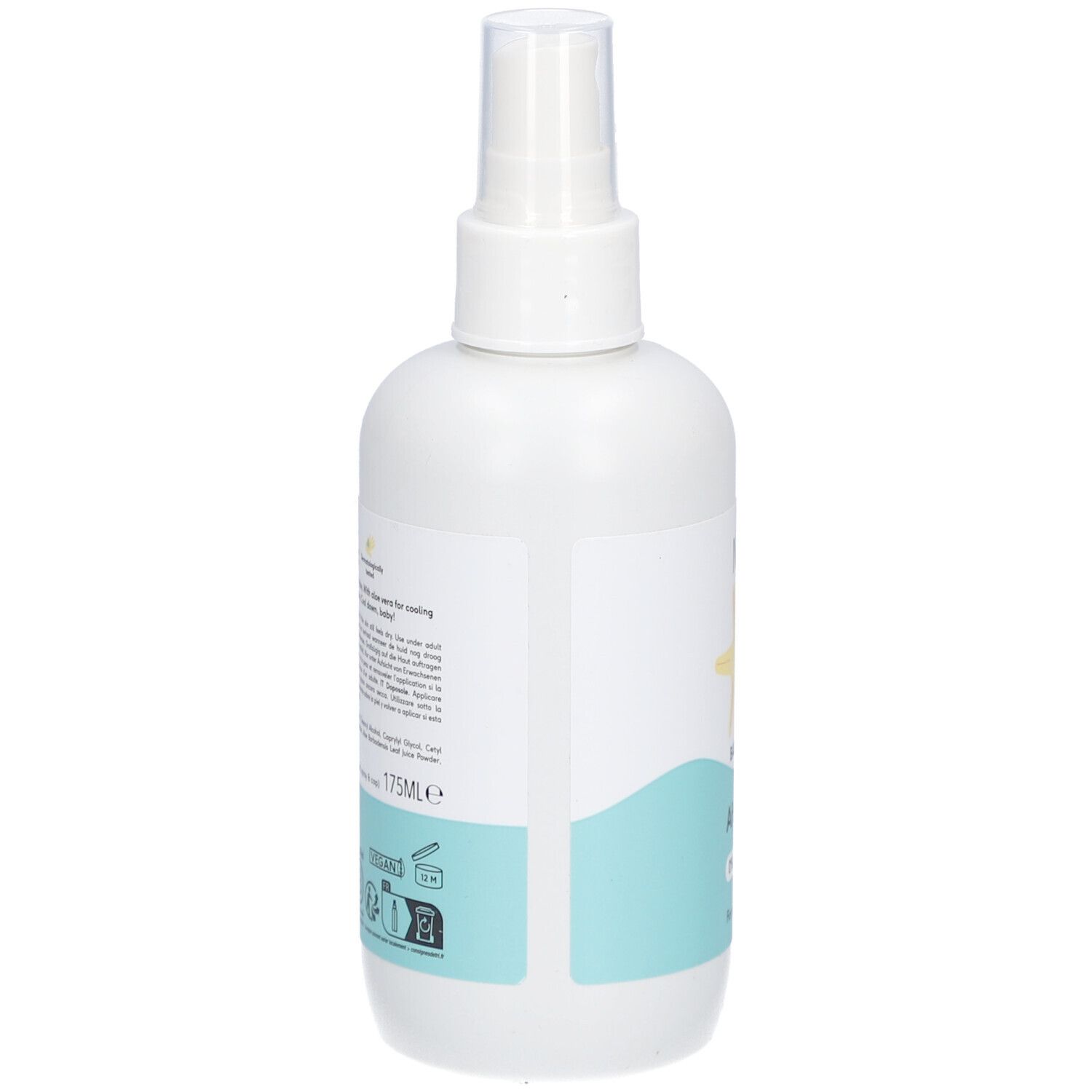 Achterkant van de witte sprayfles. Tekst met ingrediënten en informatie. 125ml. Vegan logo.