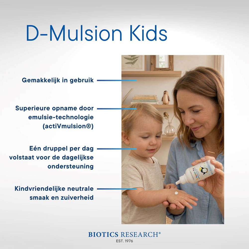 Zijaanzicht van het D-Mulsion Kids Vitamine D3 flesje, Nederlandse tekst.