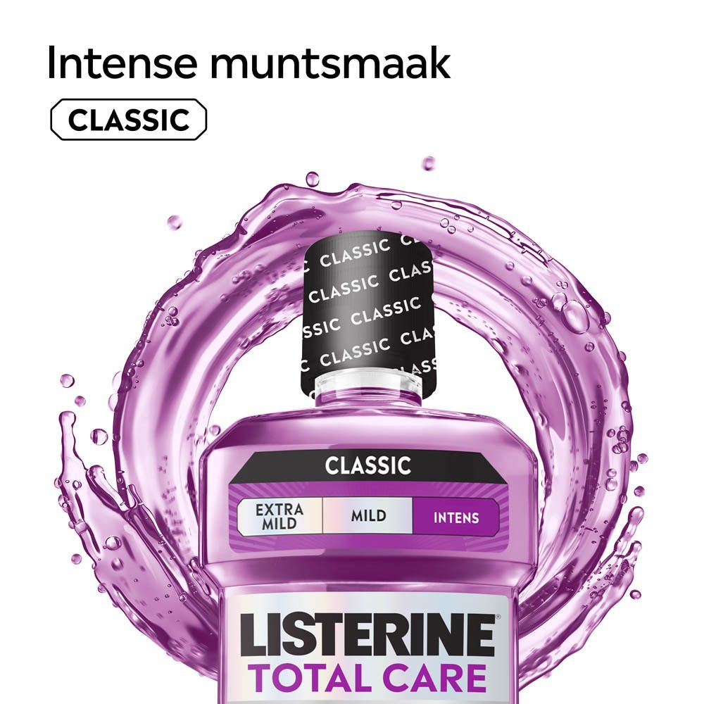 Listerine Total Care Classic mondwater in paarse fles met spatten.