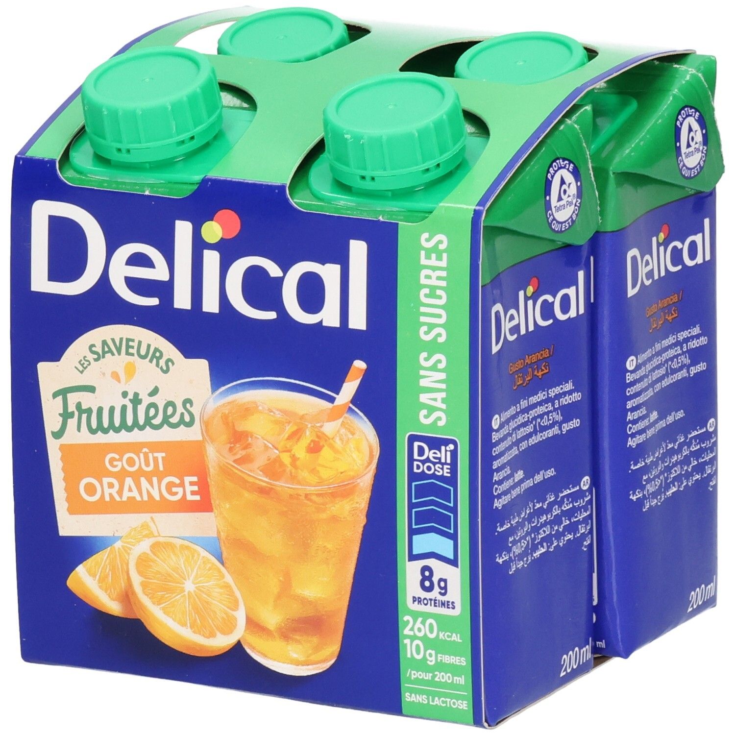Verpakking van vier Delical Fruitdrink. Sinaasappelsmaak, zonder suiker. Afbeelding van drank met sinaasappelschijfjes.