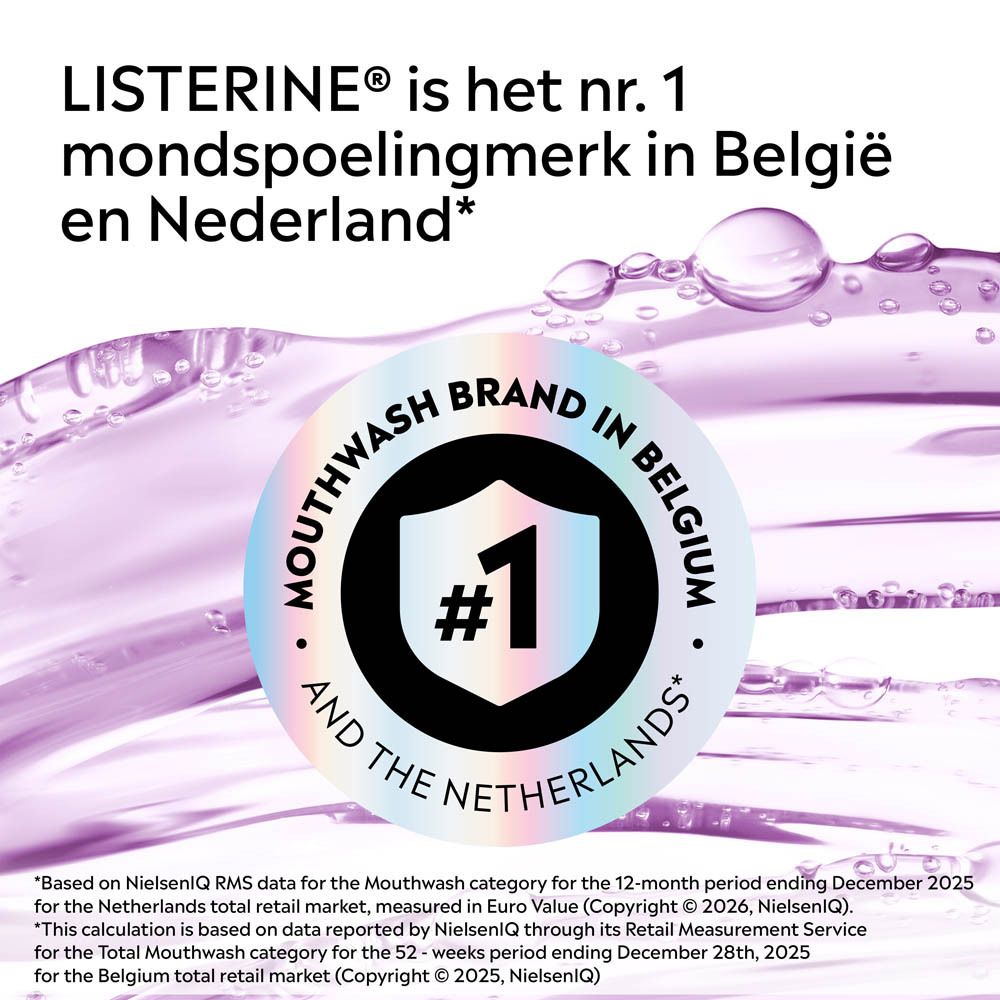 Fles LISTERINE Total Care mondspoeling met essentiële oliën en fluoride.
