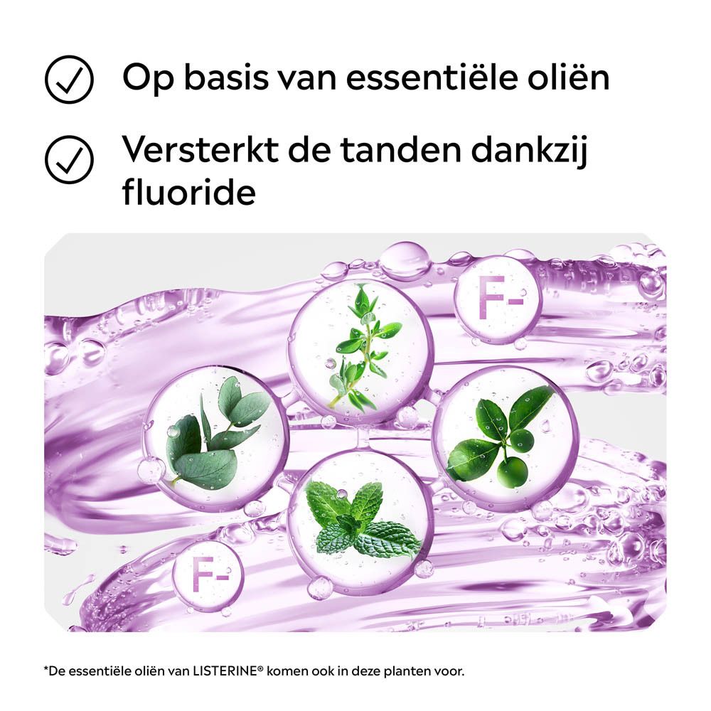 Fles LISTERINE Total Care mondspoeling met weergave van essentiële oliën.