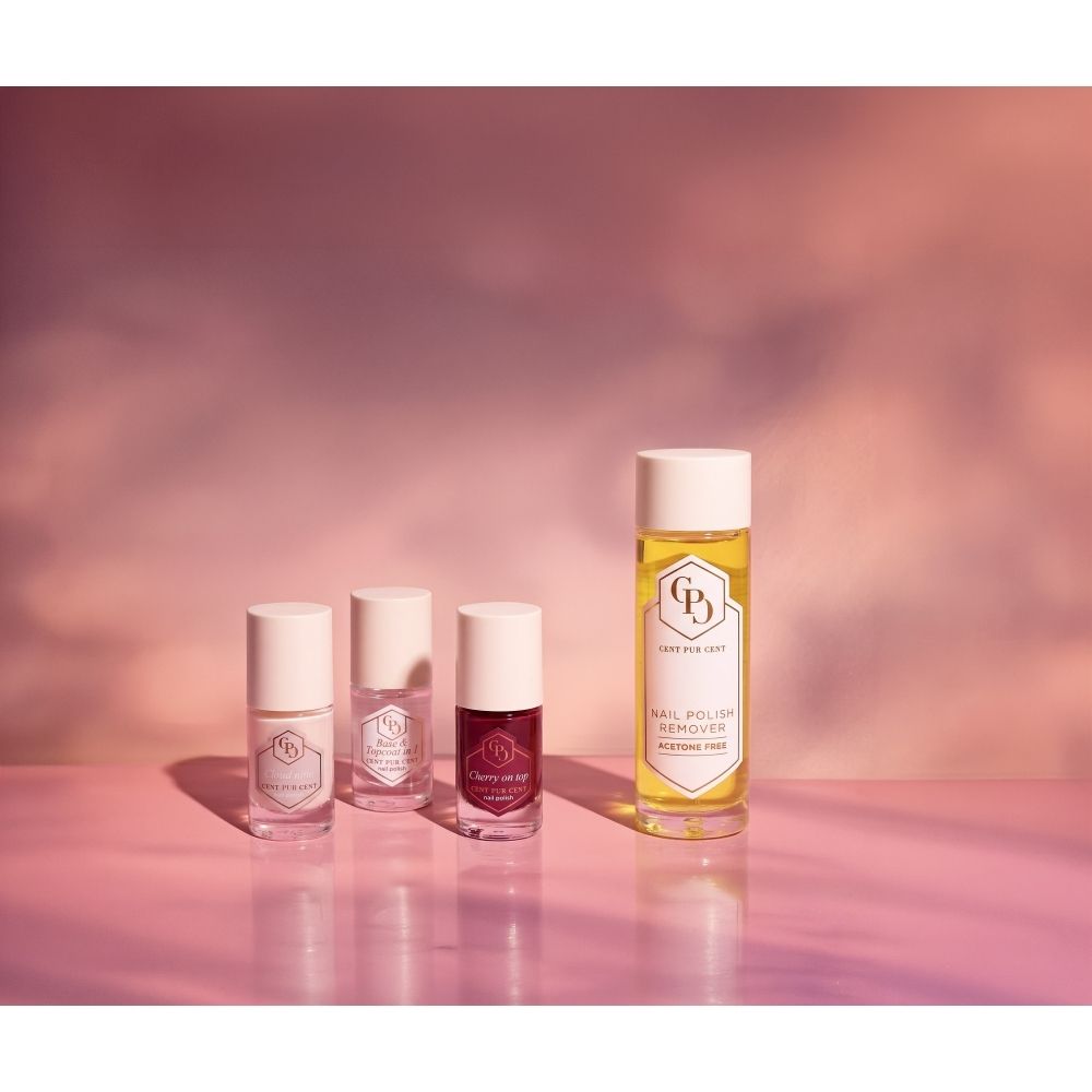 Cent Pur Cent Box Nail Essentials: Drie nagellakken en een nagellakremover.