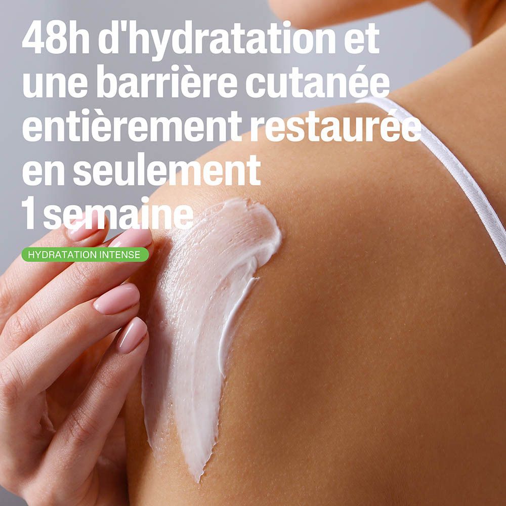 Pot de crème hydratante Cetaphil axé sur la description du produit en français.