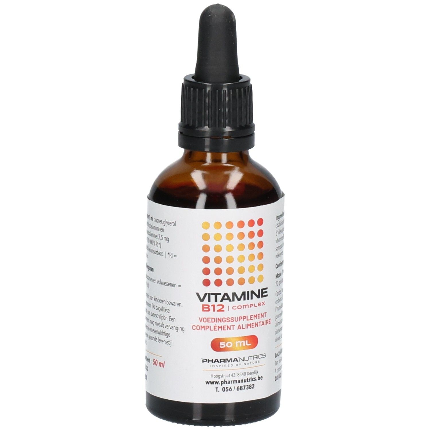 Bruine glazen fles met zwarte dop en pipet. Etiket met productinformatie en de tekst VITAMINE B12 COMPLEX.