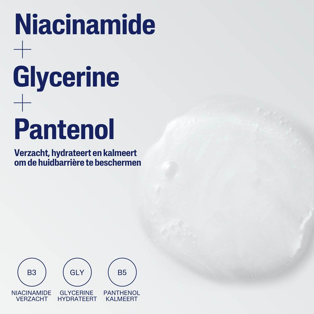Cetaphil reinigingslotion bevat Niacinamide, Glycerine en Panthenol voor huidverzorging.