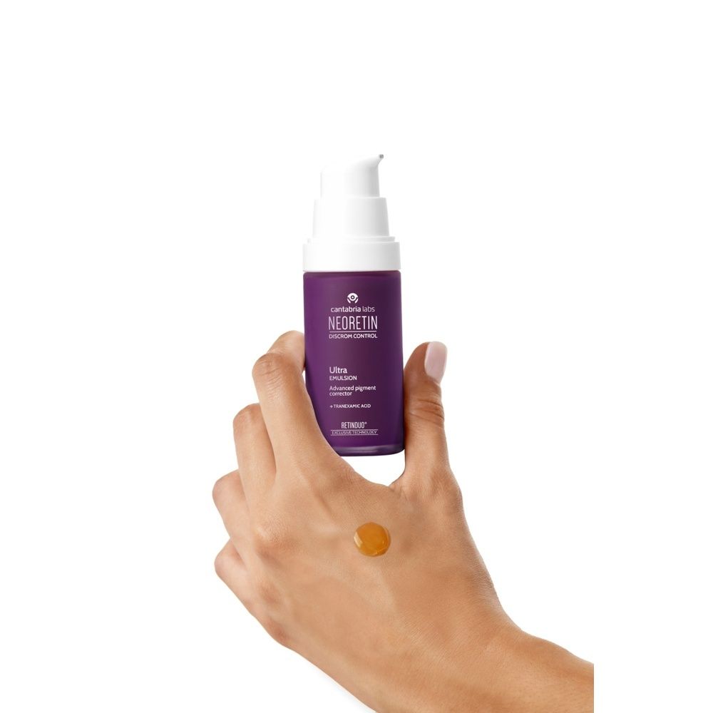 Verpakking van Neoretin Discrom Control Ultra Emulsion, 30ml.