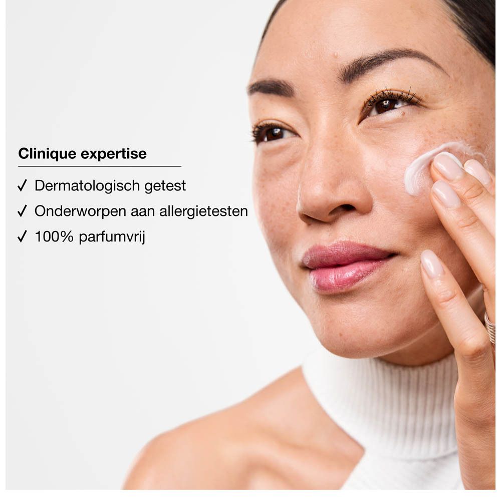 Clinique Smart Clinical Repair pot en verpakking.