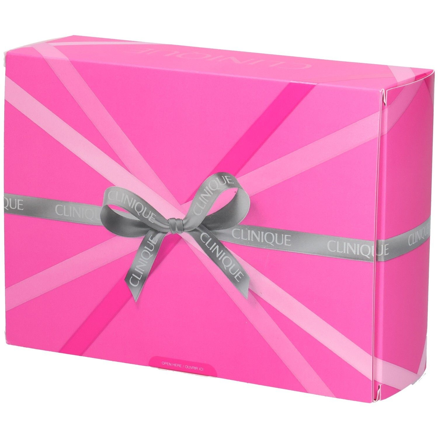Boîte cadeau Clinique rose à rayures diagonales, ruban gris avec logo Clinique.