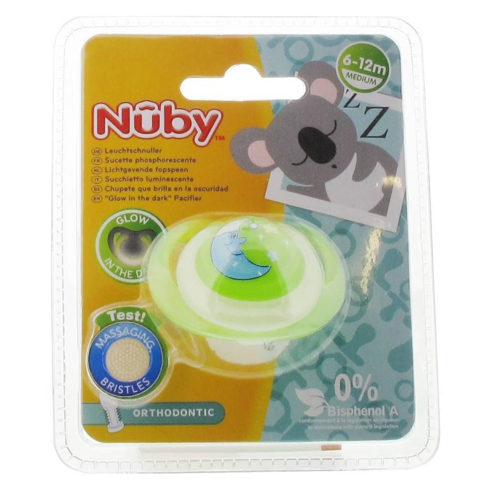 Verpakking met fopspeen. Groen-witte fopspeen met maanontwerp. Opschrift: Glow in the dark, 0% Bisphenol A, 6-12 maanden.