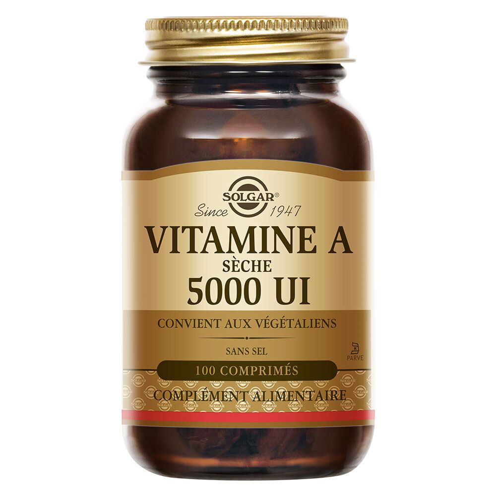 Bruine glazen fles met gouden dop. Label: Vitamine A 5000 UI, geschikt voor veganisten.