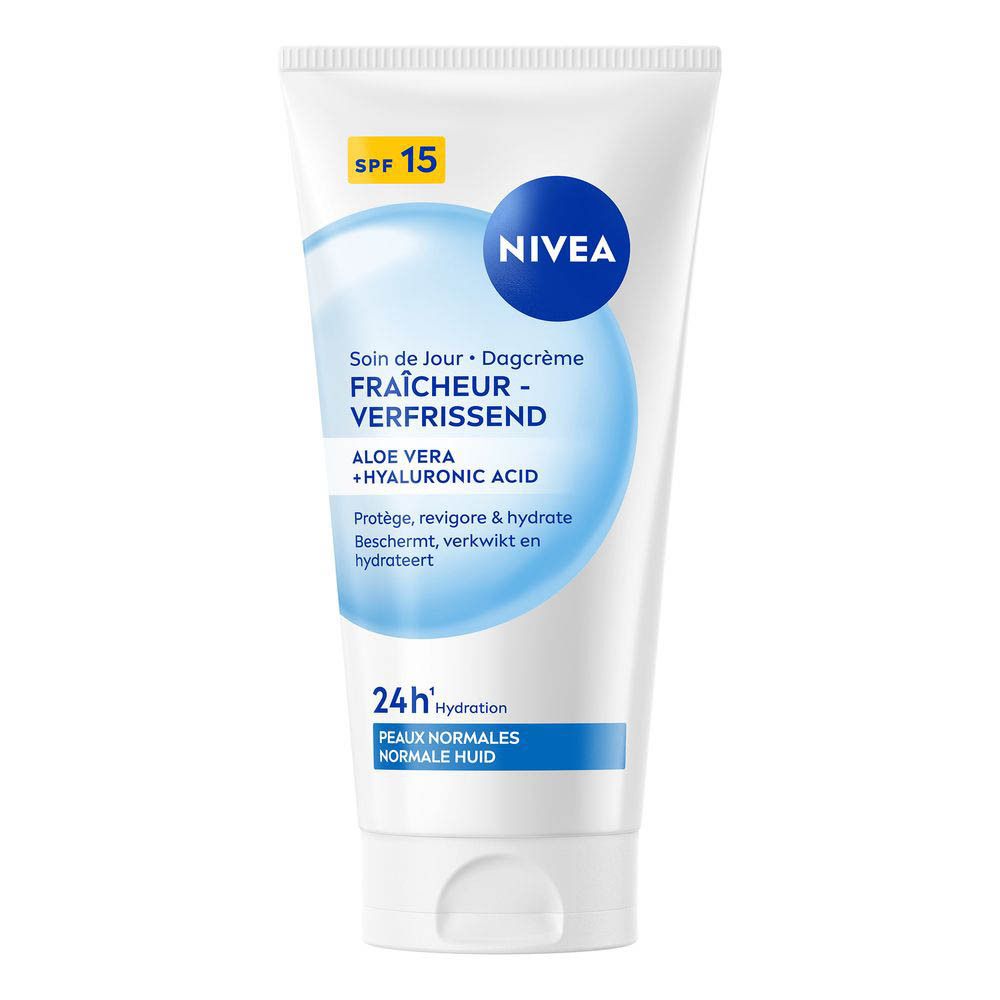 NIVEA dagcrème vouwdoos en tube. Met zegel voor vegan formule.