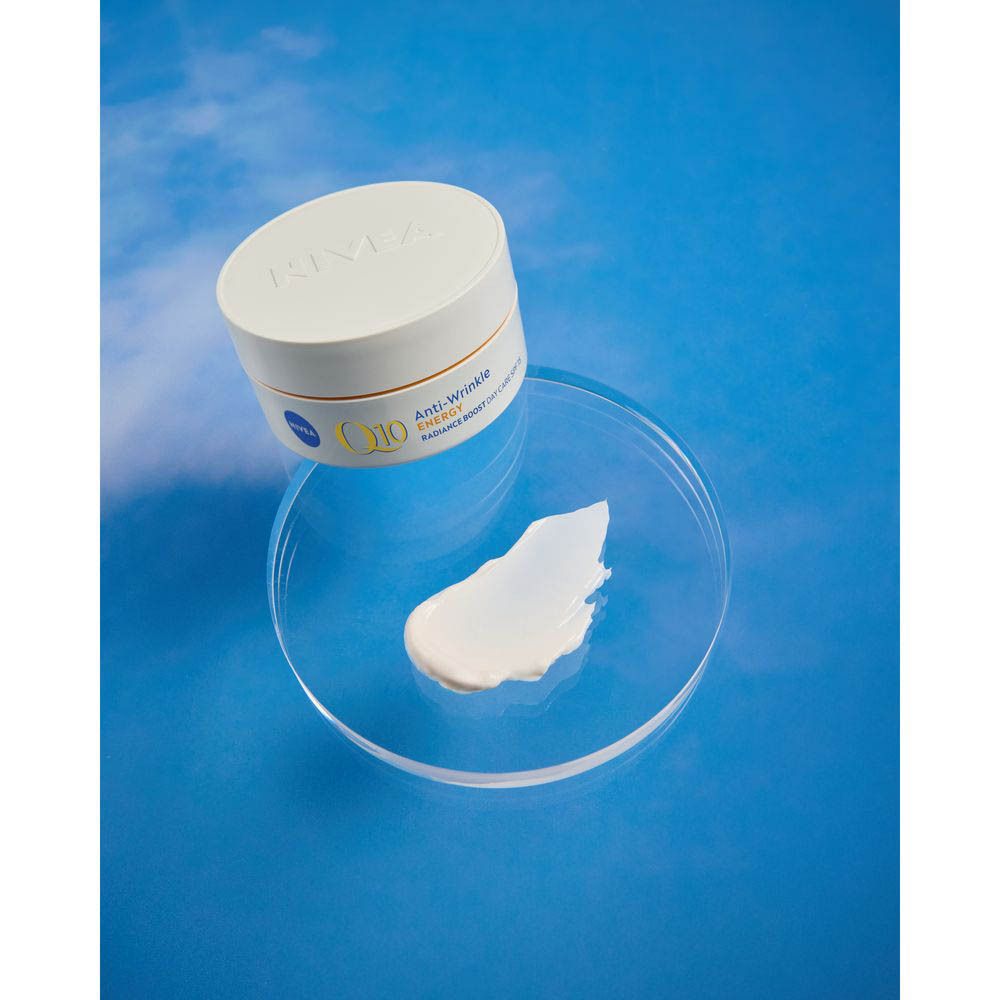 Pot NIVEA Q10 Energy met Beiersdorf- en adresinformatie.