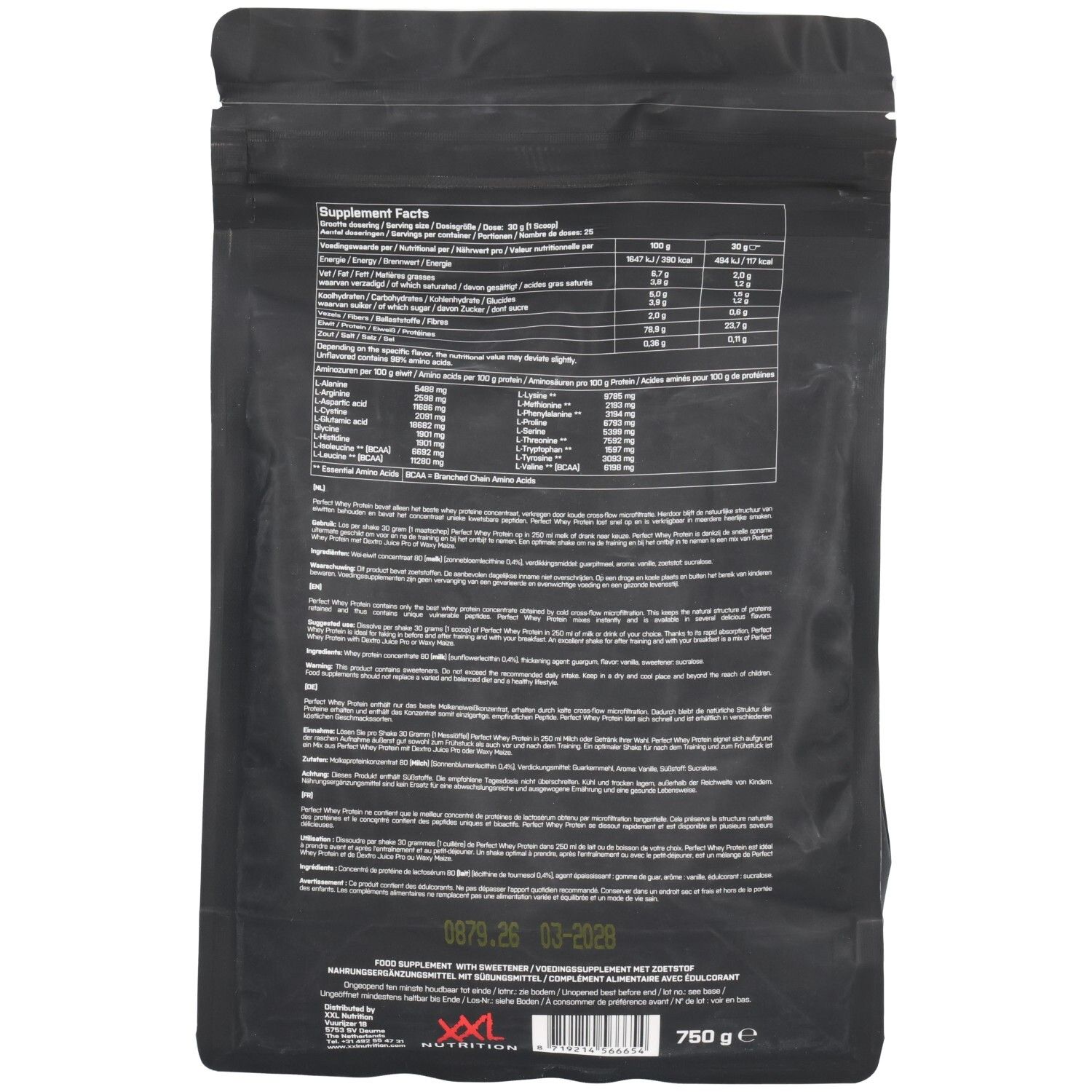 Achterkant van de zwarte verpakking met voedingswaarde en ingrediëntenlijst. Bevat 750g. Houdbaarheidsdatum.