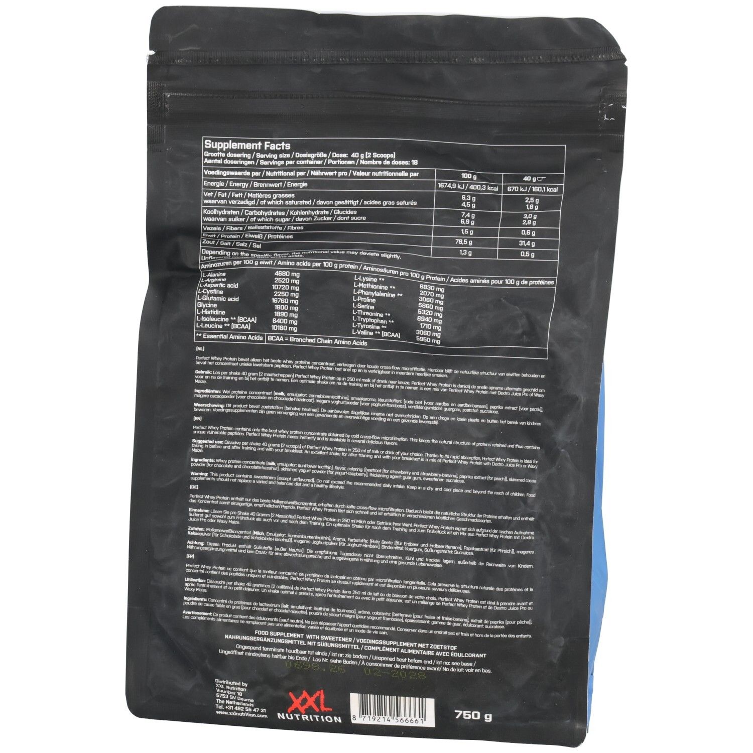 Achterkant van de zwarte verpakking met voedingswaarde en ingrediënten. Bevat 750g.