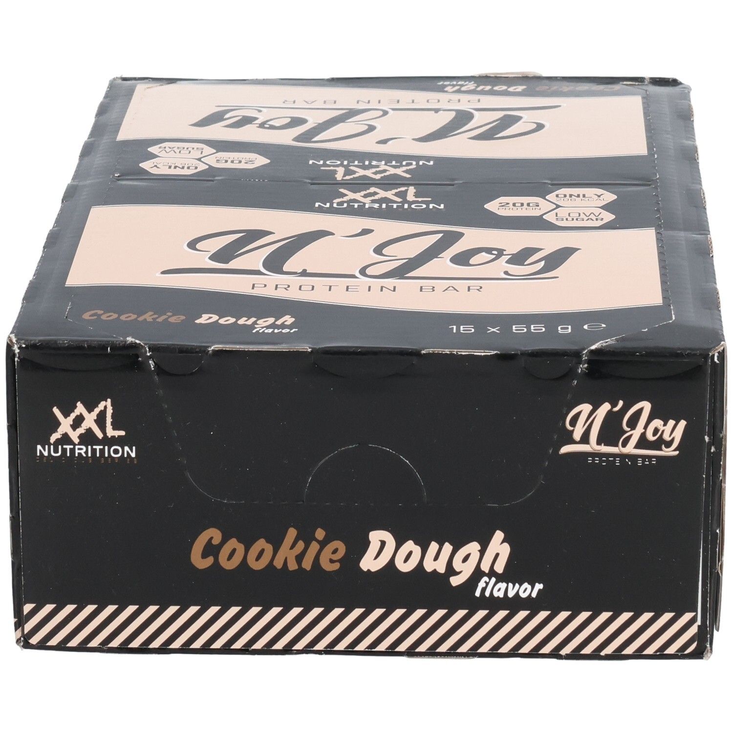 Zwarte doos met eiwitrepen. Opschrift: N'Joy Protein Bar Cookie Dough. Merk: XXL Nutrition. 16 repen.