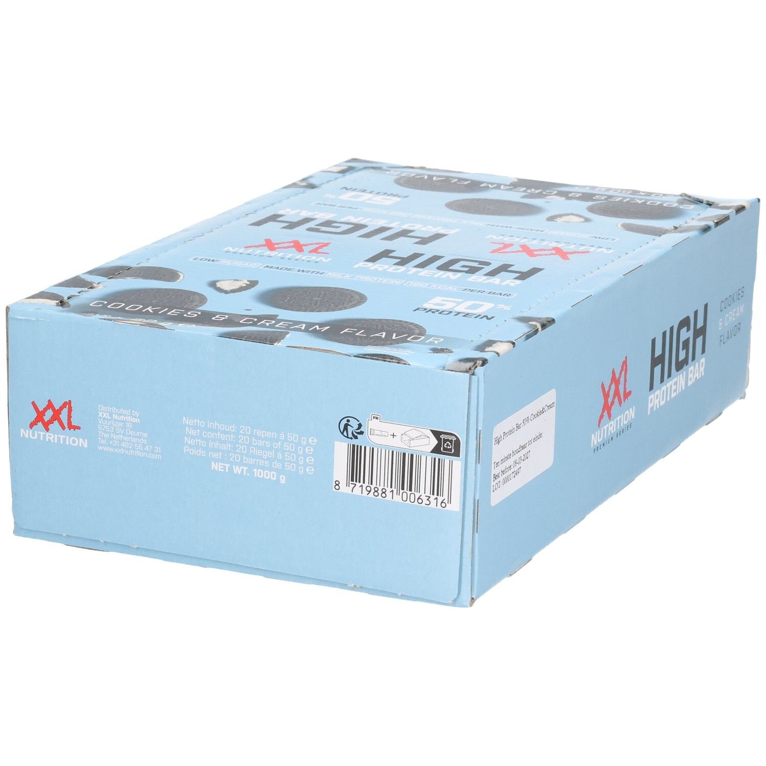 Boîte bleu clair XXL Nutrition High Protein Bar. Inscription : Cookies & Cream Flavor, High Protein Bar, 50% de protéines.