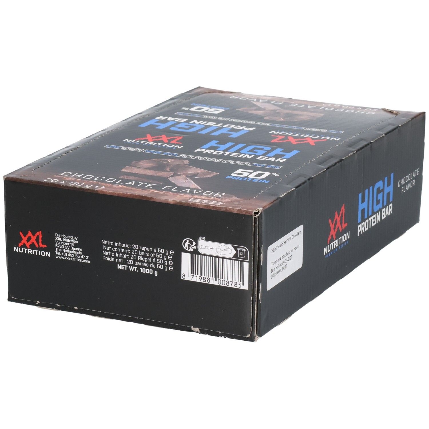 Boîte noire de barres protéinées XXL Nutrition. Inscription: Chocolate Flavor, High Protein Bar, 50% de protéines.