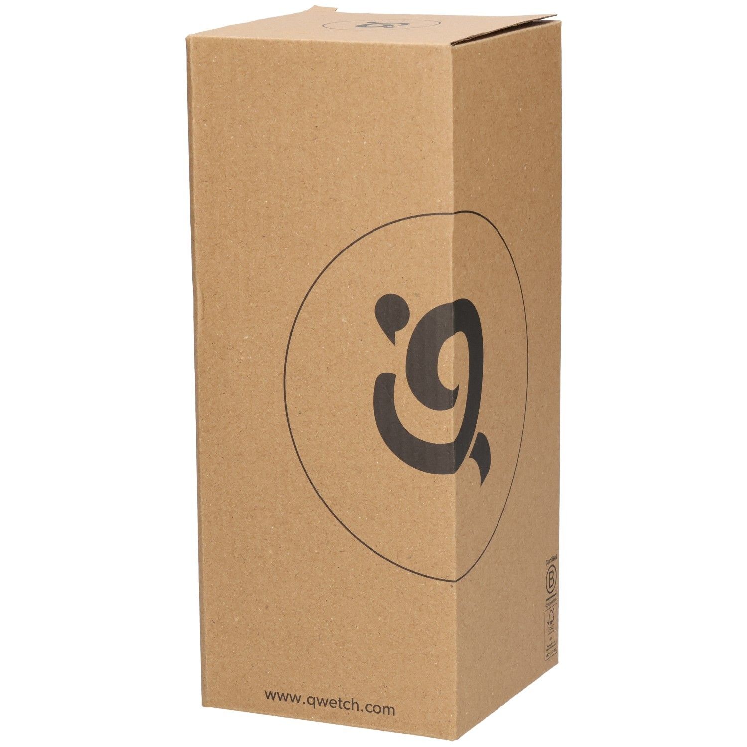 Kartonnen verpakking met Qwetch-logo. Website op de verpakking. Zicht op de hoek van de verpakking.