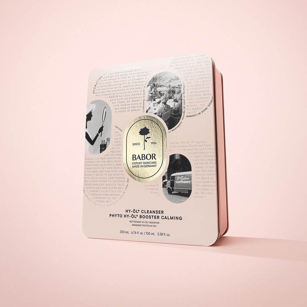 Emballage avec texte et logo. Inscription : HY-ÖL Cleanser, Phyto HY-ÖL Booster Calming. Marque : Babor.