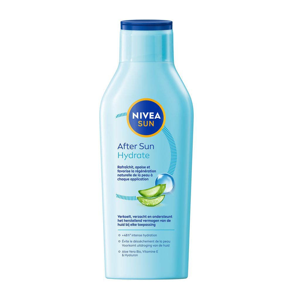 Flacon bleu clair avec bouchon bleu. NIVEA SUN After Sun Hydrate. Aloe Vera et Hyaluron.