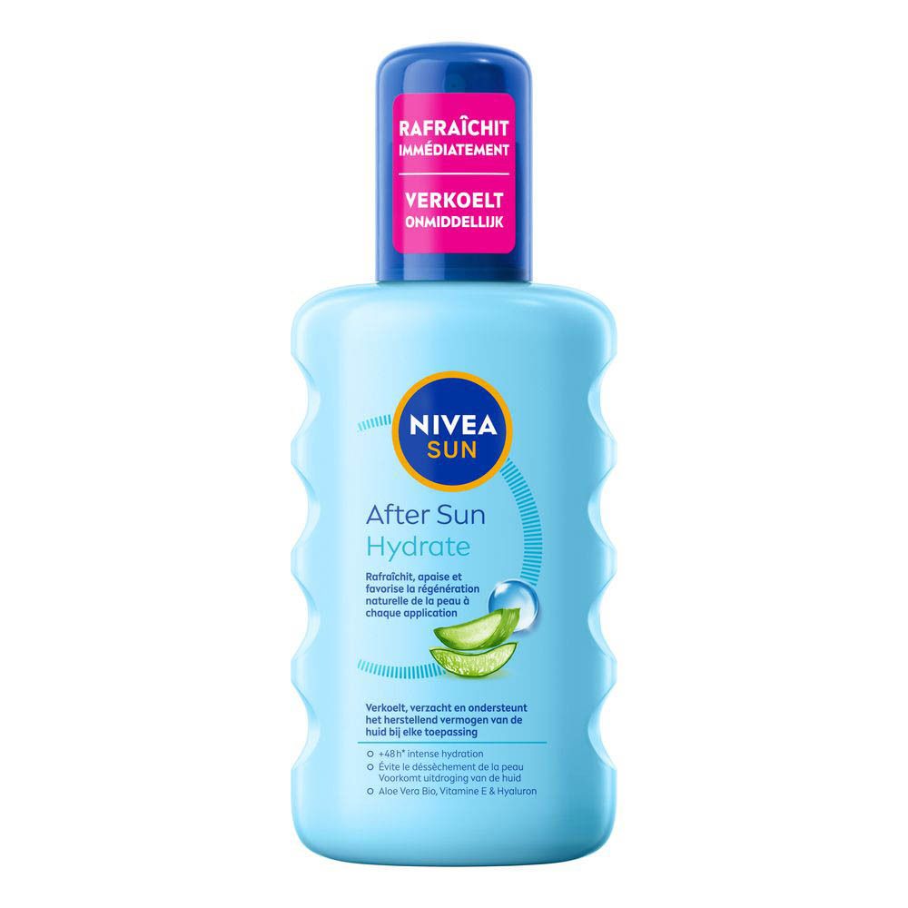 Lichtblauwe fles met blauwe dop. Opschrift: NIVEA SUN hydrate. Illustraties van cactus en waterdruppel.
