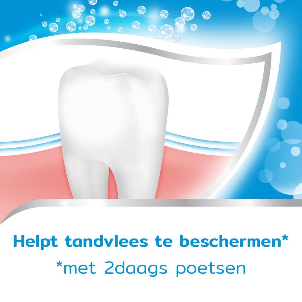 Tandpastadoos. Opschriften: Aquafresh, freshmint.