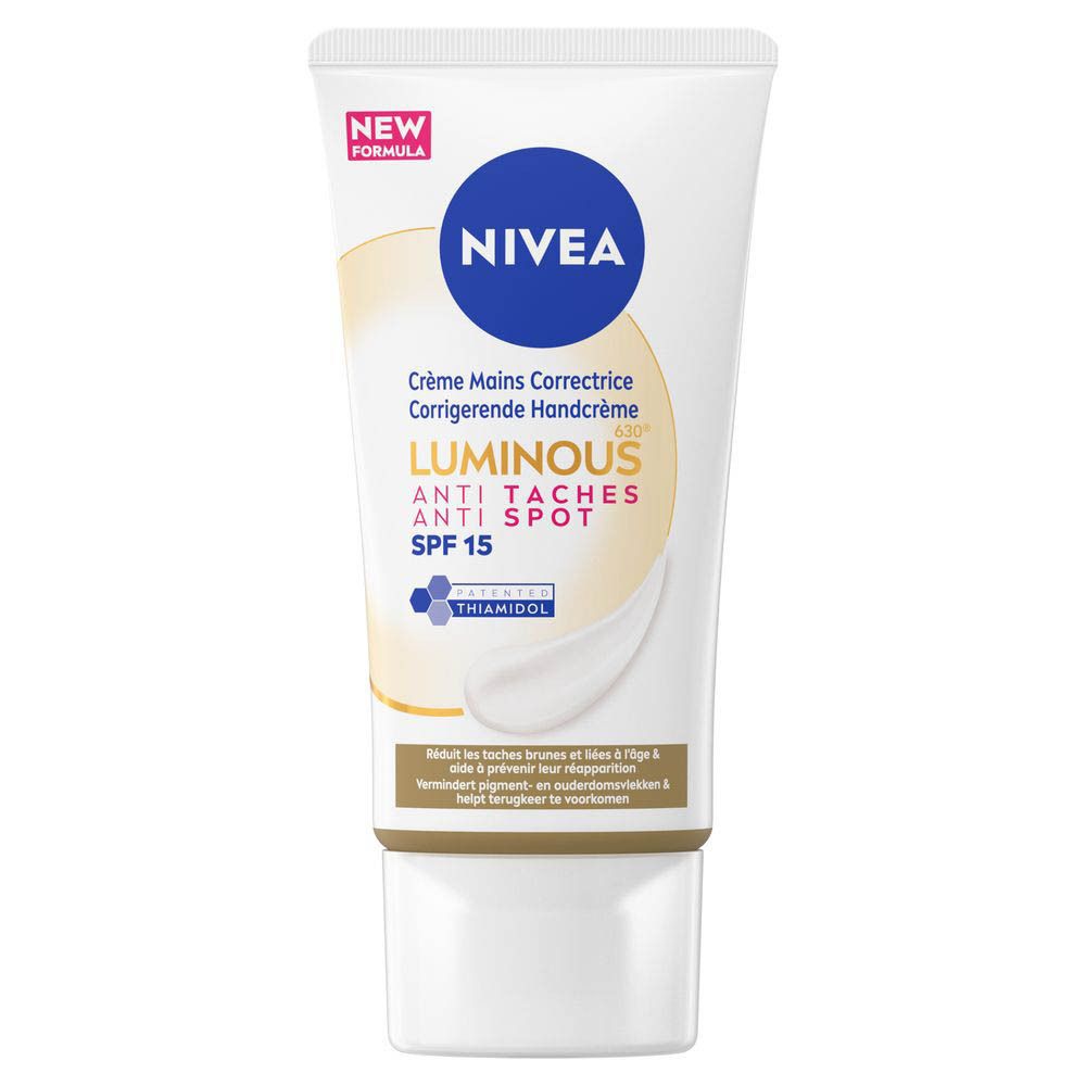 Crème mains NIVEA® CELLULAR LUMINOUS630®. Tube blanc avec inscription dorée, logo NIVEA® bleu et "NOUVELLE FORMULE".