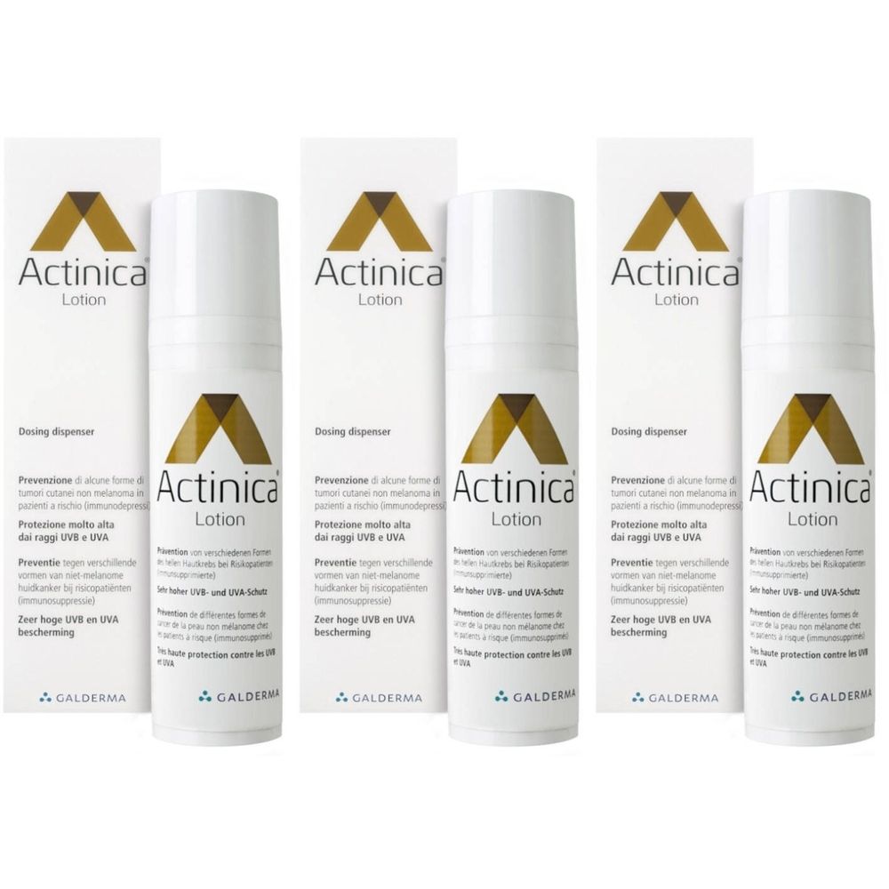 Verschillende flessen en verpakkingen van Actinica Lotion. Witte flessen met bruin logo en tekst. Verpakking met productnaam.