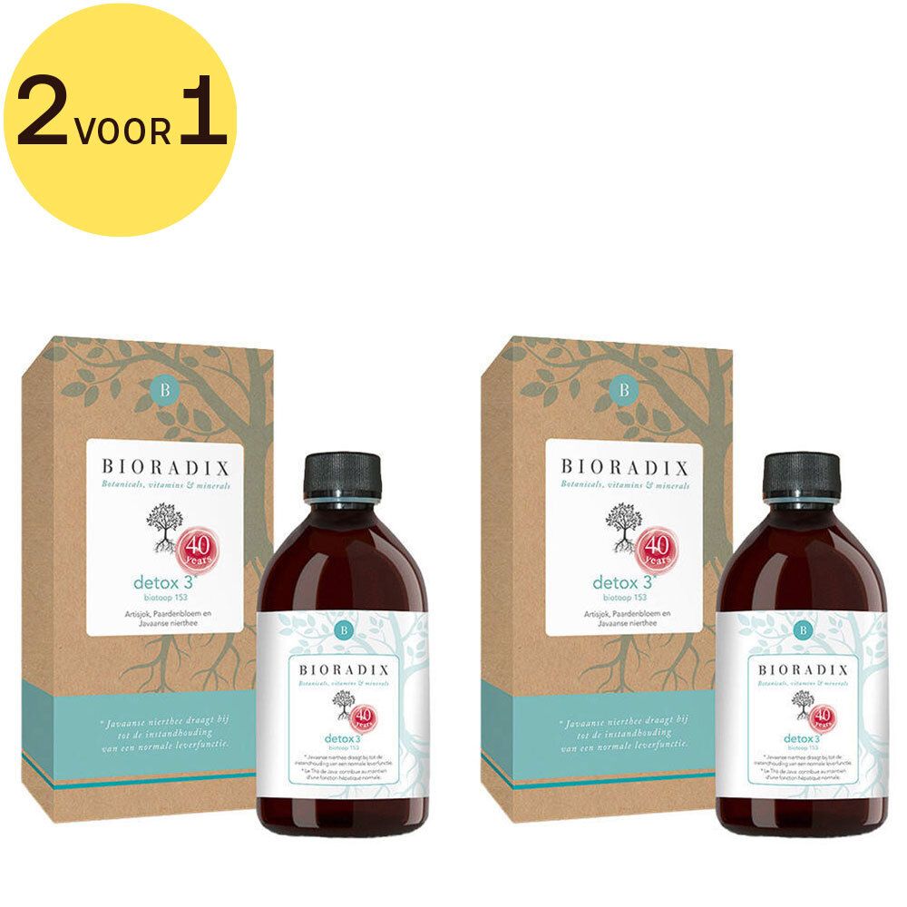 Twee flessen en twee dozen "Bioradix Detox 3". Bruine verpakking, witte etiketten. Gele cirkel met "2 voor 1".