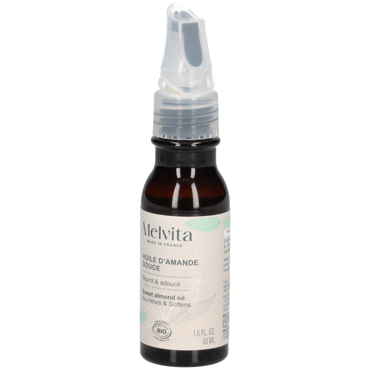 Bruine glazen fles met doseerhulpstuk. Opschrift: Melvita Huile d'Amande Douce, BIO-certificering.
