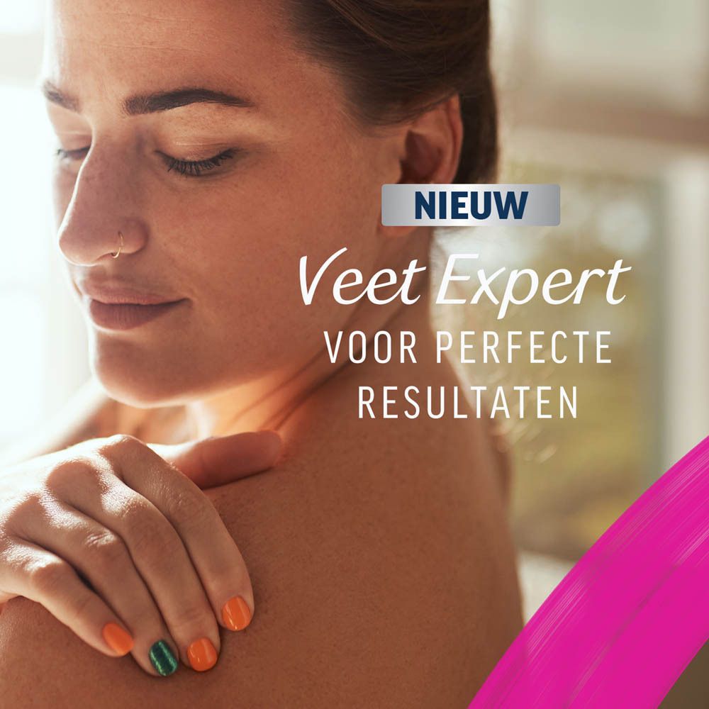 Veet Expert. Nieuwe resultaten. Vrouw met schouder. Nageldesign.