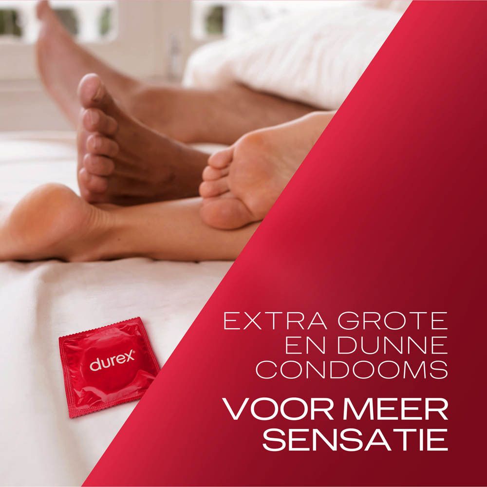 Koppel in bed, condoom ernaast. Extra grote en dunne condooms voor meer sensatie.