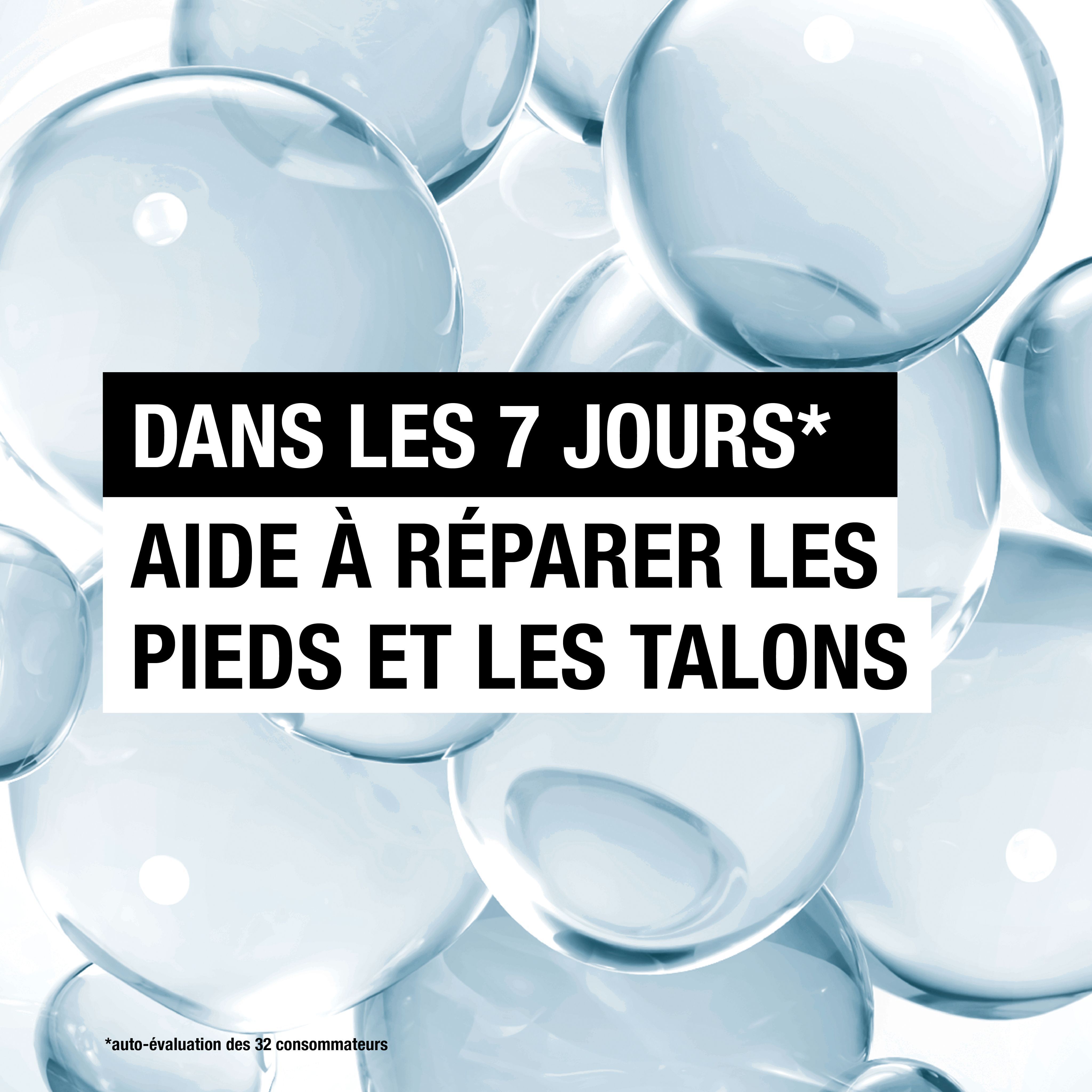 Comparaison de pieds secs avant et après l'application de Neutrogena®.