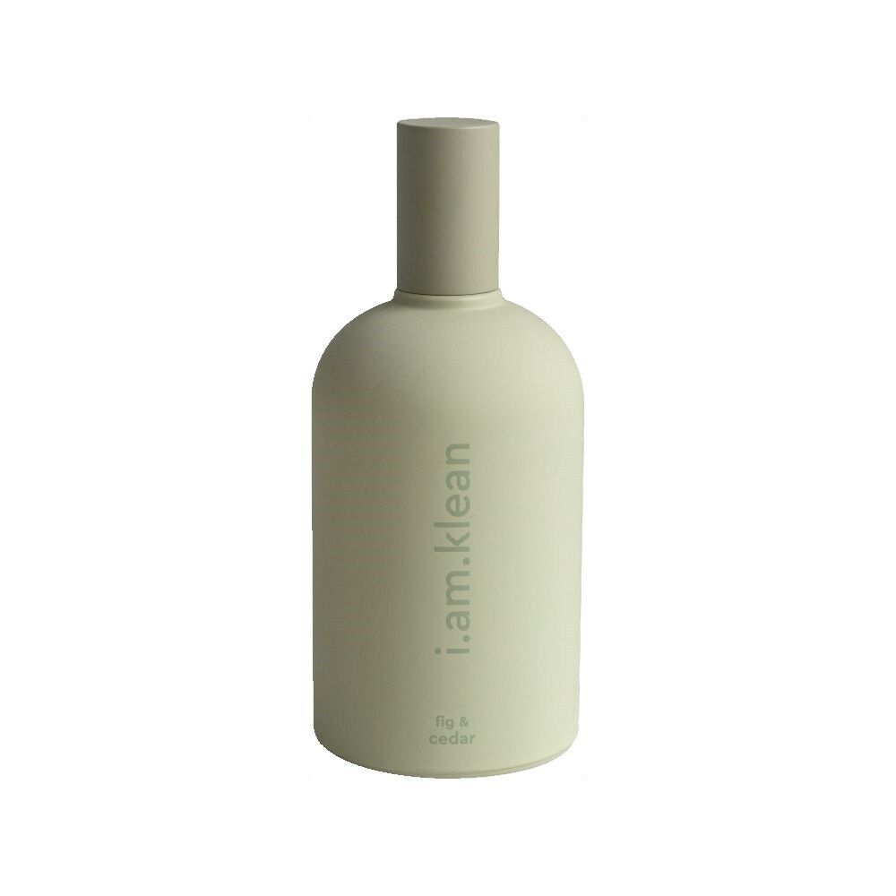 Lichtgroene fles met dop. Opschrift: i.am.klean, fig & cedar.