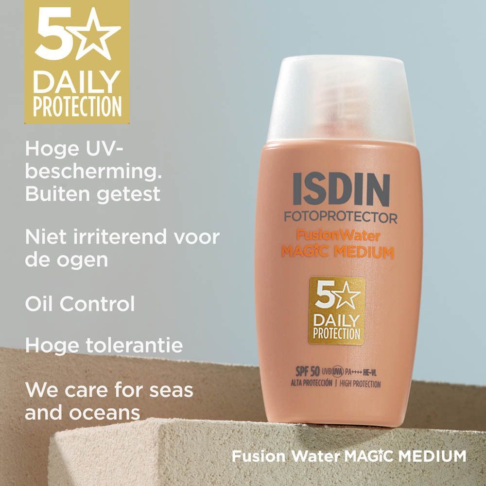ISDIN Fotoprotector Fusion Water MAGIC MEDIUM SPF 50. Hoge UV-bescherming, niet irriterend voor de ogen, oliecontrole, hoge tolerantie. Voor zeeën en oceanen.