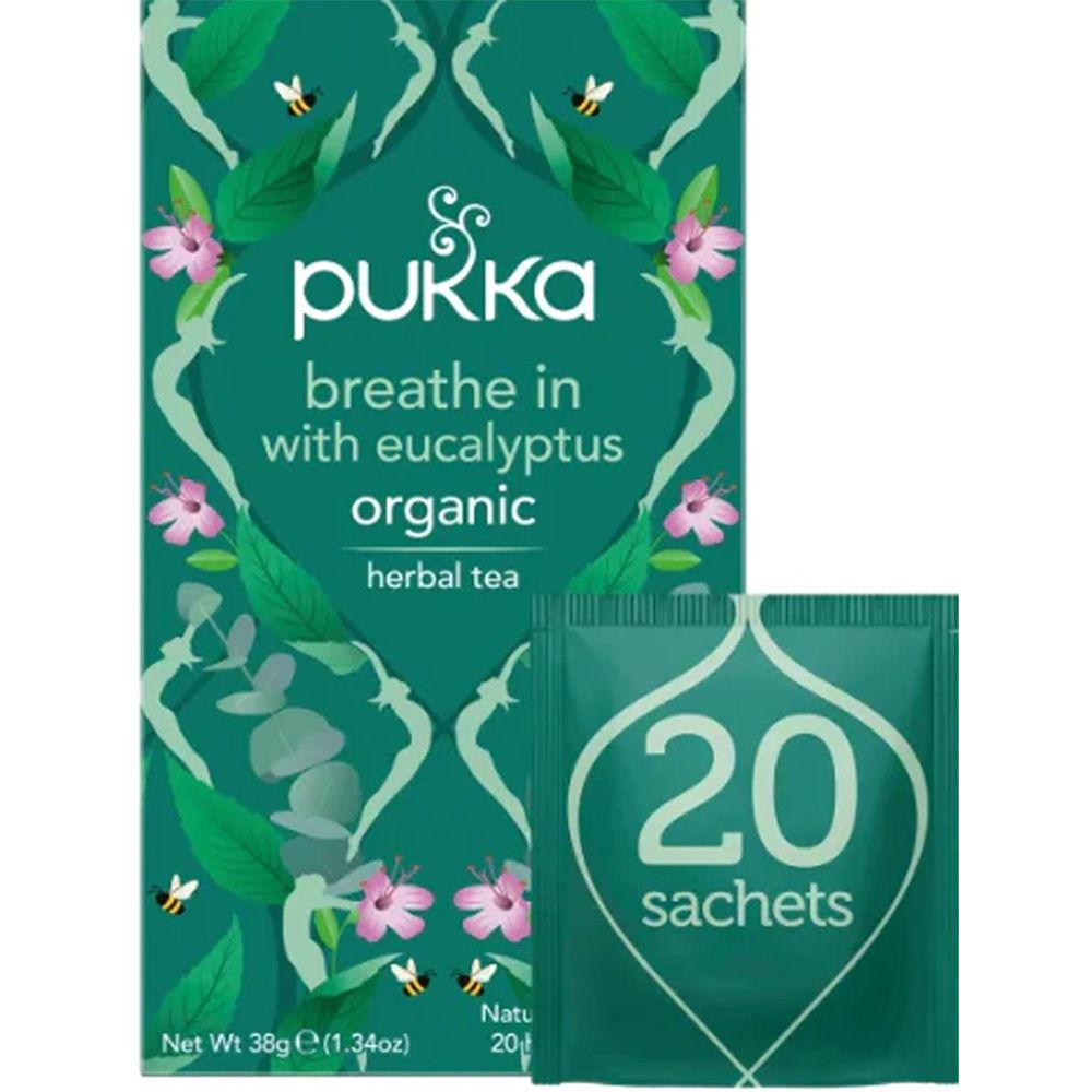 Groene verpakking met theezakjes. Bevat 20 zakjes. Opschrift: Pukka, Breathe in with eucalyptus organic herbal tea.